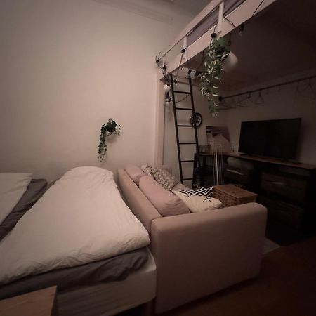 Appartamento Uniikki, Kodikas Ja Supermukava Huoneisto Ydinkeskustassa! Helsinki Esterno foto