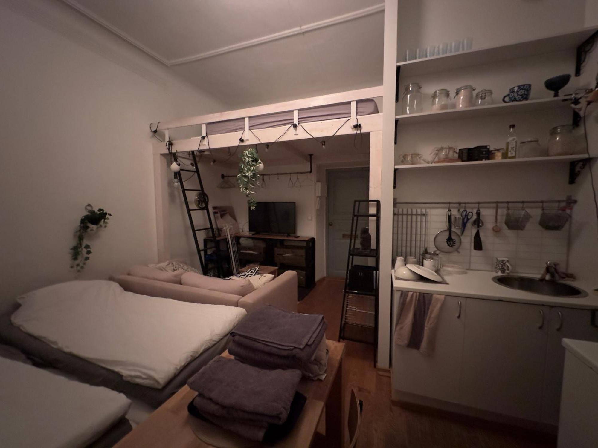 Appartamento Uniikki, Kodikas Ja Supermukava Huoneisto Ydinkeskustassa! Helsinki Esterno foto